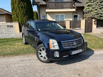 Cadillac SRX 4.6i - 3