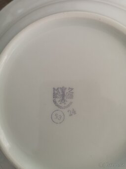 Moritz Zdekauer porcelánové bílé mělké a hluboké talíře - 3