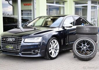 Audi S8 PLUS 4.0TFSI MAX VÝBAVA 2xKOLA - 3