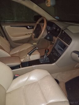 Volvo V70 - 3