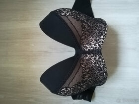 Wonderbra černá 65G a červená 65F - 3