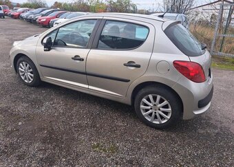 Peugeot 207 1,4 HDI 70 k Urban nafta manuál 50 kw - 3