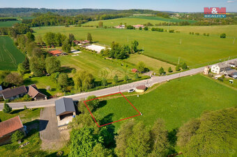 Prodej zasíťovaného pozemku k bydlení 1000 m², Lanžov - 3