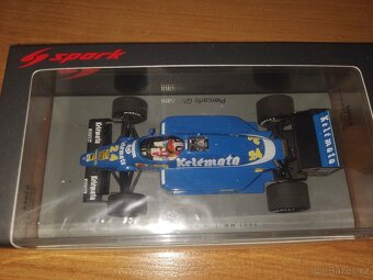 F1 Osella FA1G #24 Piercarlo Ghinzani 1985 Spark 1:43 - 3