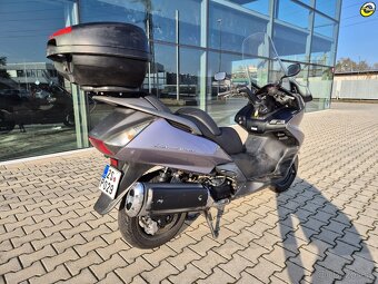 Honda Silver Wing 400 - 3