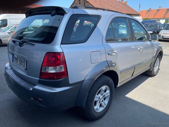 Kia Sorento 2,5 CRDI automat 4x4 - 3