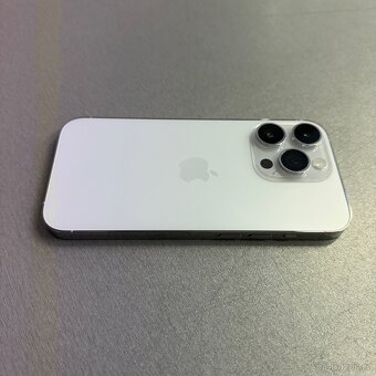 iPhone 14 Pro 512GB silver, pěkný stav, rok záruka - 3