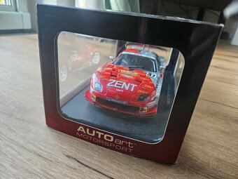 Toyota Supra ZENT #37 – AUTOart 1:18 – sběratelský - 3