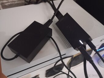 Xbox one S s kinectem - 3