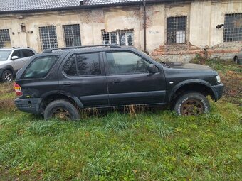 Opel Frontera na díly - 3