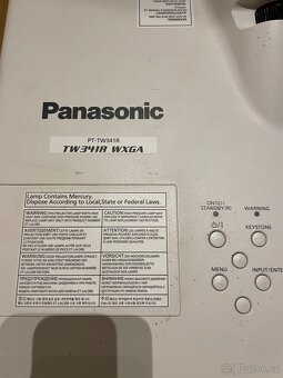 Nefunkční projektor panasonic PT-TW341RWXGA-na díly/opravu - 3