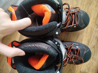 lední brusle Oxelo Fit 100 vel. 35-38 - 3