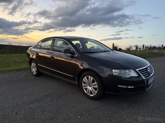 VW Passat B6 2.0 TDI 4MOTION (první majitel) - 3