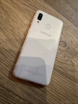 Samsung galaxy A20e - 3