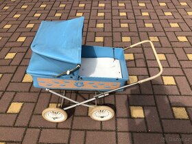 Starý dětský kočárek - 3