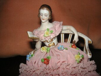 Porcelánová figura - 3