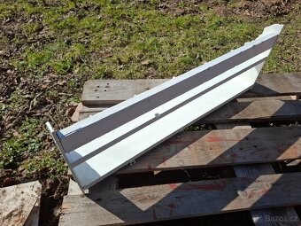 Dřevěná polička - 3