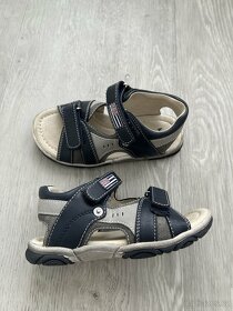 Nové dětské kožené sandálky Baťa 27 - 3