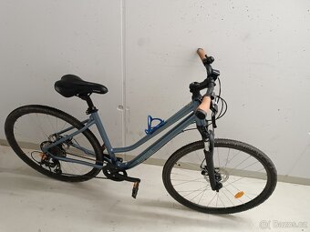 Trekingové kolo Decathlon Riverside 500 – nízký rám, tmavě m - 3