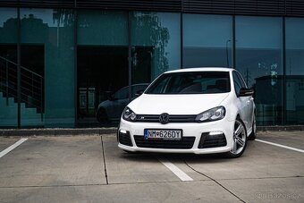 Volkswagen Golf 2.0 TFSI 270k R 4-Motion DSG - 3