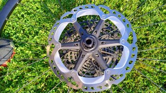 MTB Kola DT Swiss 29 m1900 spline - 3