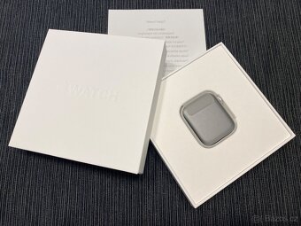 NOVÉ Apple Watch Series 5 44mm Silver GPS - 3