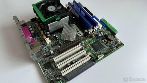 HP Compaq D530 DT / Intel P4 3.0GHz / DDR 512MB - 3