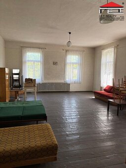 Prodej rodinného domu, 750 m2 s velkou zahradou - Javorník - - 3