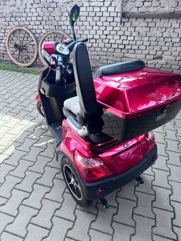 Elektrická tříkolka pro seniory Selvo 31000 - 3