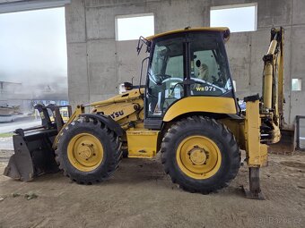 traktorbagr Komatsu - 3