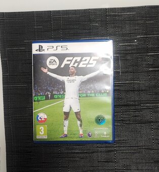FIFA 25 - 3