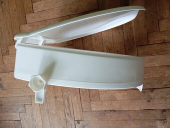 Podsedák na WC s víkem. - 3