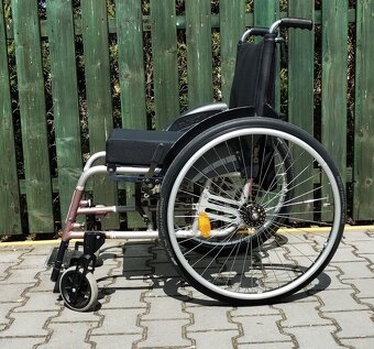 027-Mechanický invalidní vozík - 3