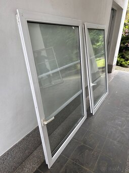 Okno plastové (bez rámu) - 2 kusy - 3