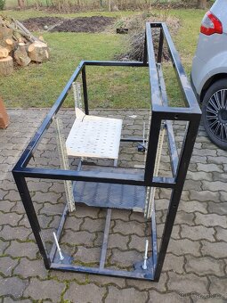 Pracovní stůl-ponk, kovová konstrukce - 3