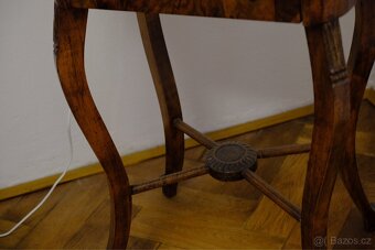 Starožitný stolek - 3