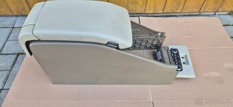 Středový tunel Volvo XC70 P3 - 3