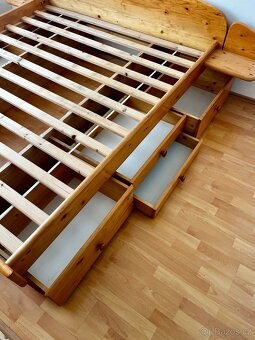 Postel - dřevo masiv - 3