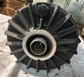 Alternátor 24V 30A pro T148 - 3