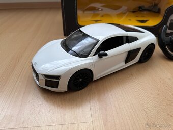 Audi R8 RC model 1:14 od Rastar - 3