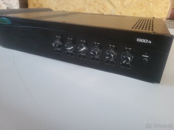 660A Crown Commercial Audio Amplifier - 3