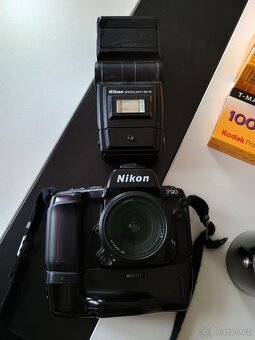 Nikon F90 - 3