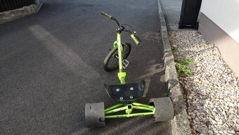 Driftovací tříkolka DRIFTRIKE TRIAD UNDERWORLD 2 GREEN - 3