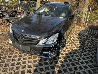 Mercedes-Benz C207 Coupé e350 cdi 642.836 170kW - 3