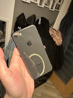 Apple iPhone 8 64gb - 3