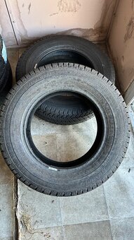 195/70 R15C - 3