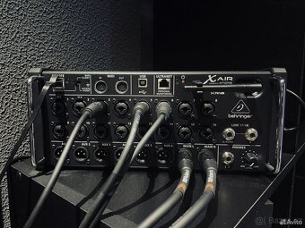 Behringer X Air XR18 - 3