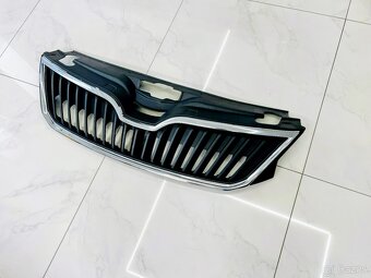 PŘEDEK - ŠKODA RAPID PŘED I PO FACELIFT / ZASÍLÁME - 3