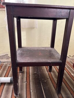 Police třeba do kuchyně - 3