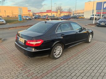 Mercedes E350 - 3